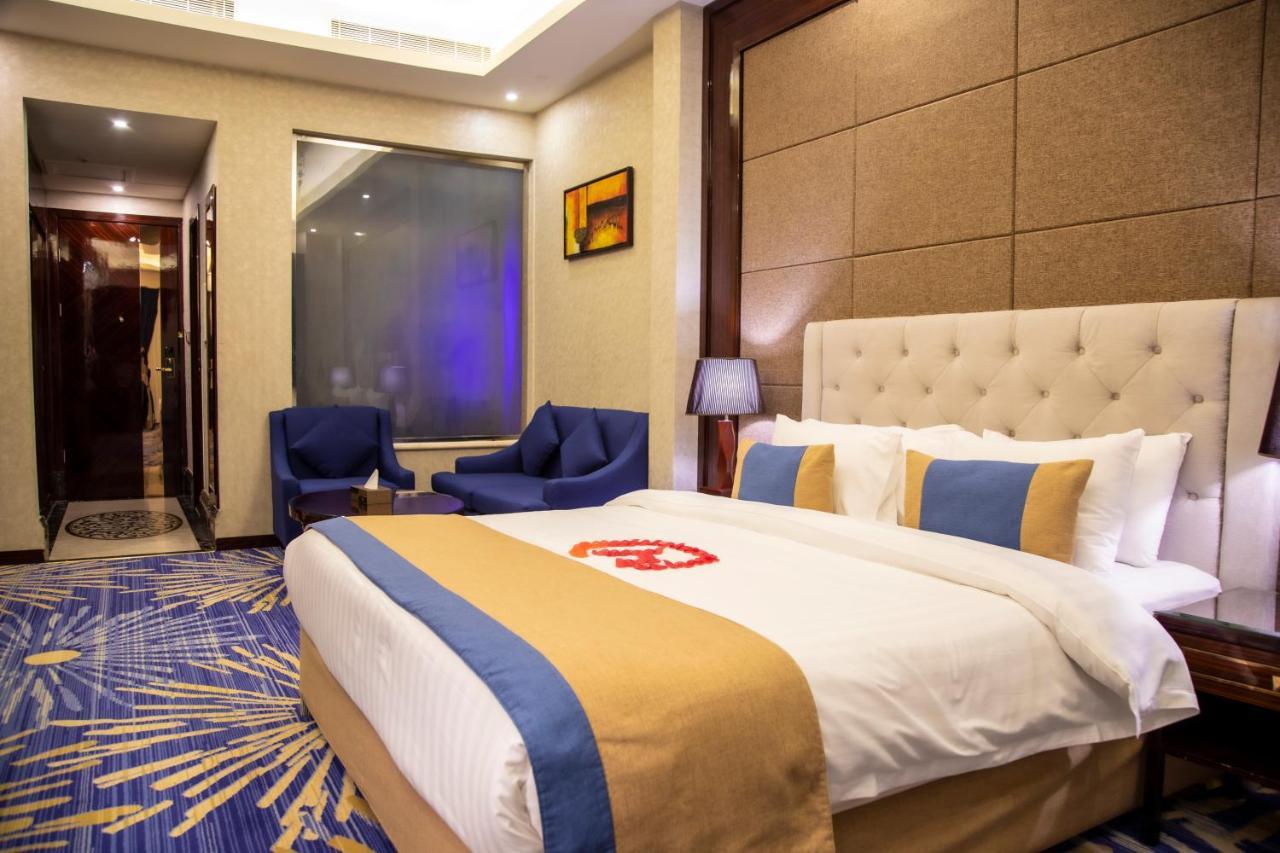 فندق هوليداي الخليج الرياض - Holiday Al Khaleej Hotel Zewnętrze zdjęcie