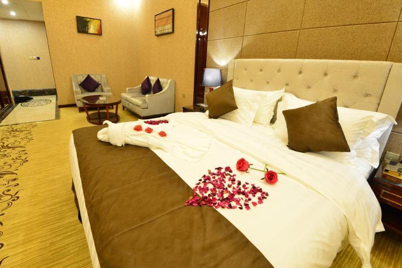 فندق هوليداي الخليج الرياض - Holiday Al Khaleej Hotel Zewnętrze zdjęcie